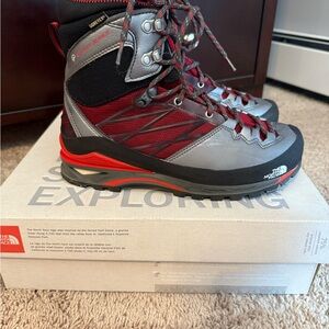 The North Face Men's Red and Gray Boots